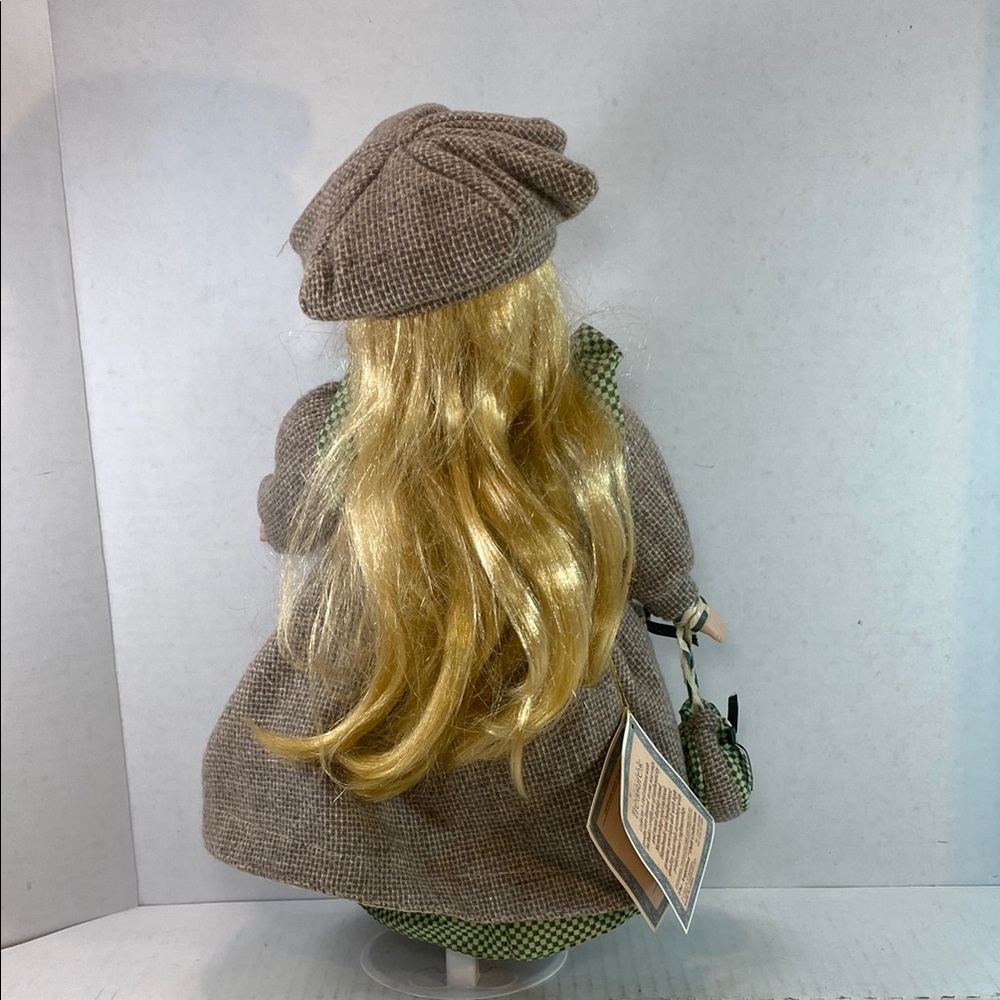 Vintage 2001 Angelina Collection Green and Brown Doll with Accessory - Picture 11 of 14